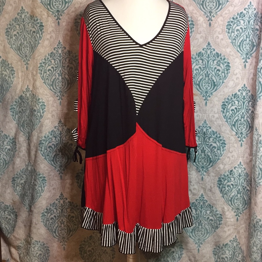 Open Sleeve Ruffle Hem Tunic Length Top